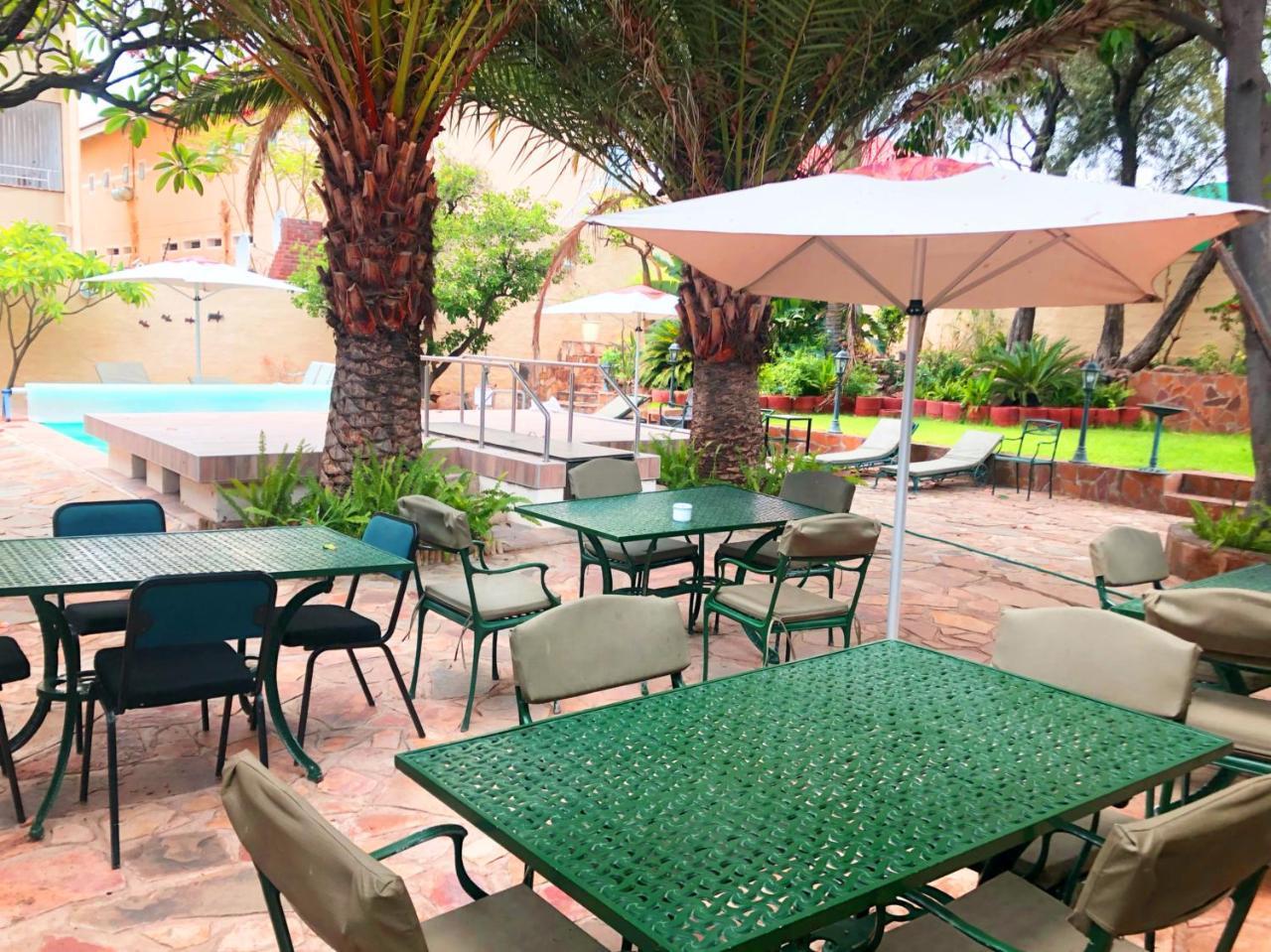 Hotel Pension Steiner Windhoek Exterior photo